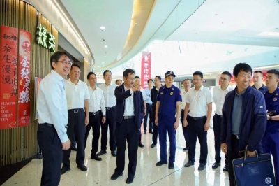 廣東省應(yīng)急管理廳黨委書記、廳長王再華一行蒞臨河源市商業(yè)中心調(diào)研安全生產(chǎn)工作